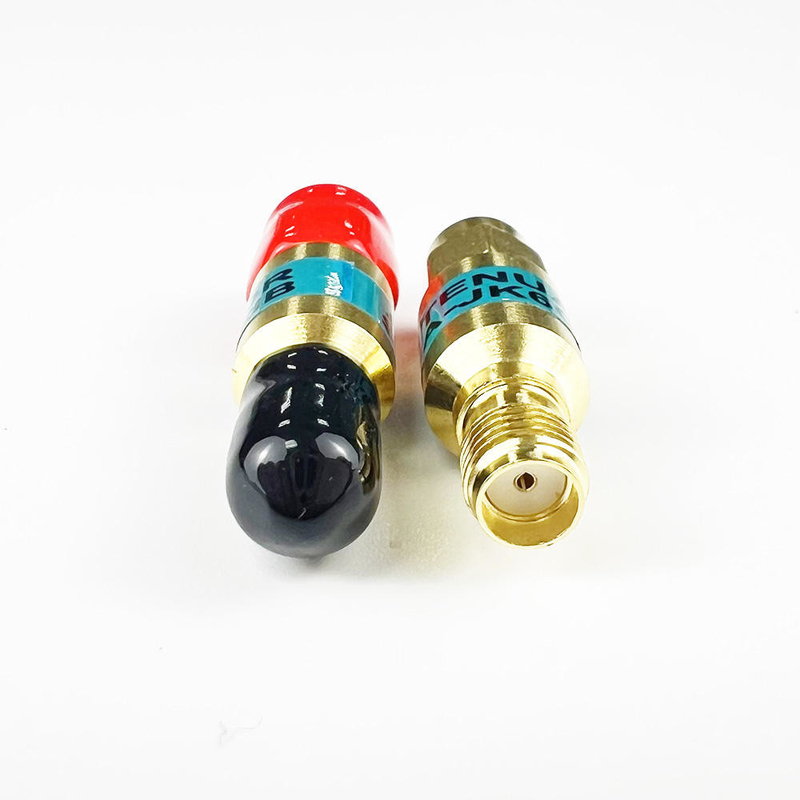 2W DC-6GHz SMA αρσενικό προς SMA θηλυκό Κοαξιακός ραδιοσυχνοποιητής RF 1/2/3/5/6/10/15/30db Αμβλυντής SMA Σταθεροί συνδετήρες Χρυσή πλάκα